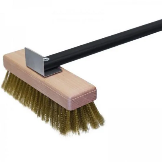 Brosses pour nettoyer le four