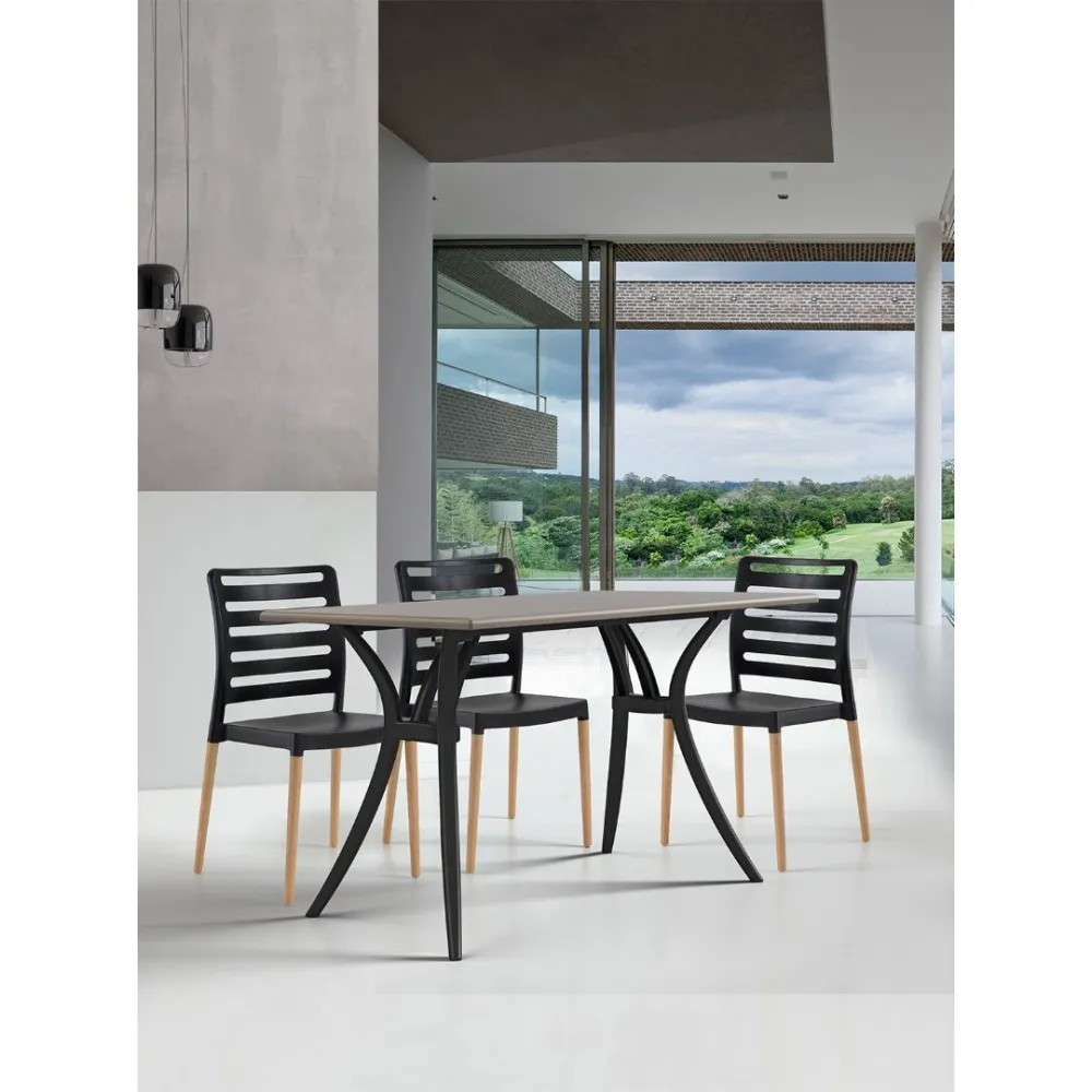 Chaise  Diva avec une jambe de bois