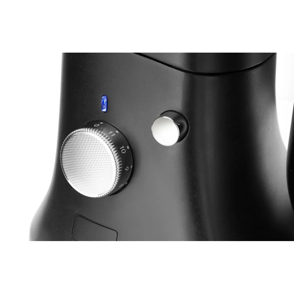 Pétrin Blackbolt 7l