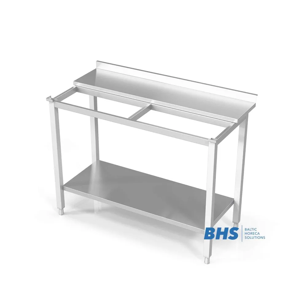 Table avec place pour planche à découper et étagère 1500