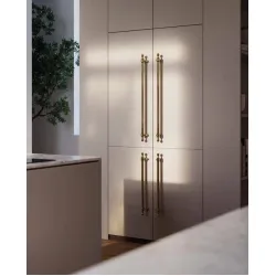 Réfrigérateur encastrable à quatre portes, prêt à installer un panneau R96BICD