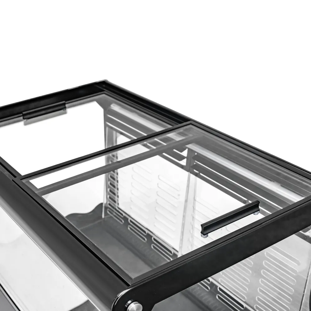 Vitrine réfrigérée à ventilation forcée SCANDOMESTIC IMC82BC 68 litres noire
